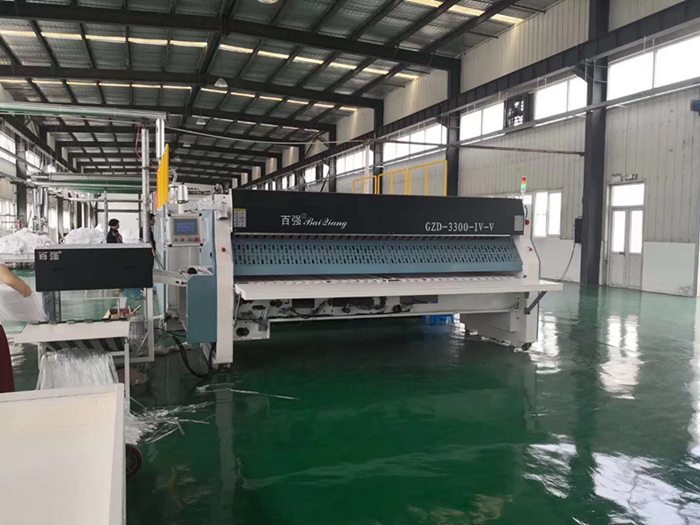 洗滌廠用布草折疊機的分類及廠家推薦